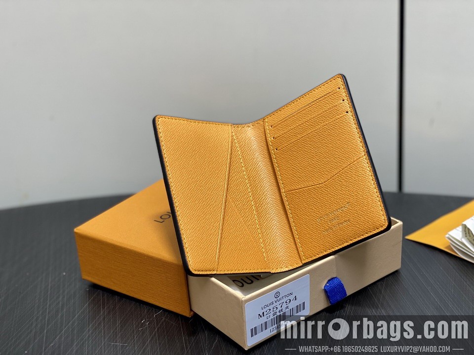 LV Bags M25794 11x1x8cm gf