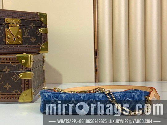 LV Bags Acc m13994 13x4x22cm gf