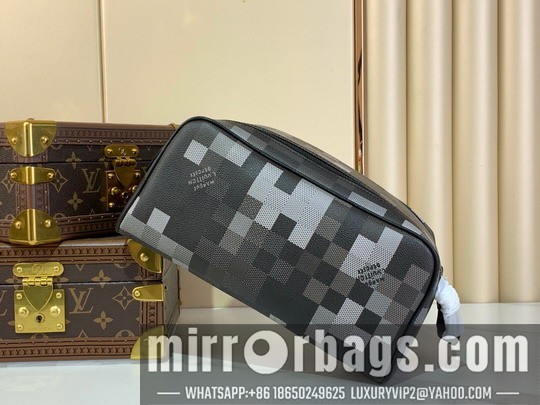 LV Bags Dopp Kit m15109 15x16.5x28cm gf