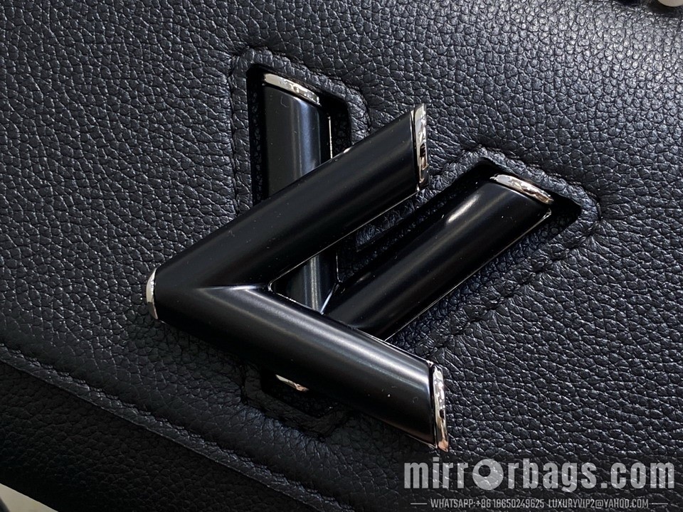 LV Bags Twist M14636 15x7x19cm gf
