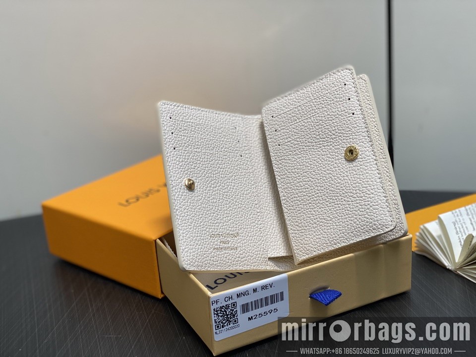 LV Bags Claire M25595 11x8.5x3.5cm gf
