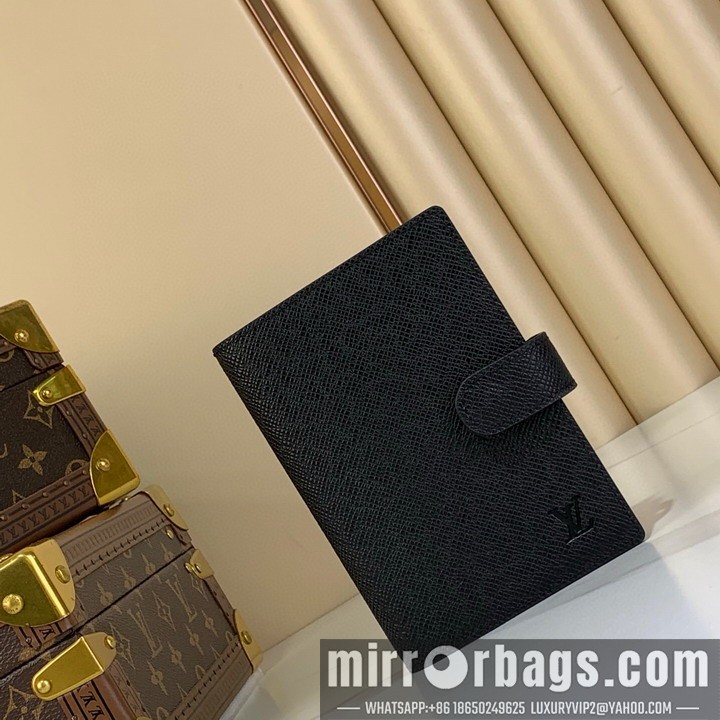 LV Bags R20005 14.5x2x10cm gf