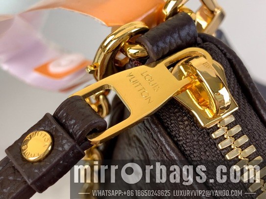 LV Bags Easy Pouch M80349 19x11.5x3cm gf2