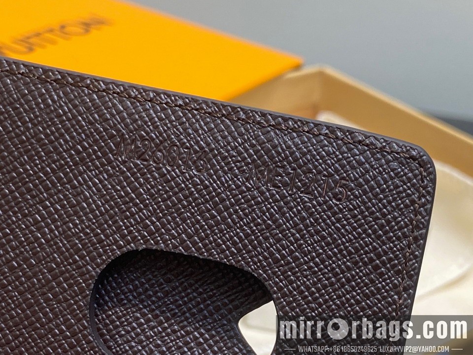 LV Bags Magnet M26016 9.5x0.5x6.5cm gf
