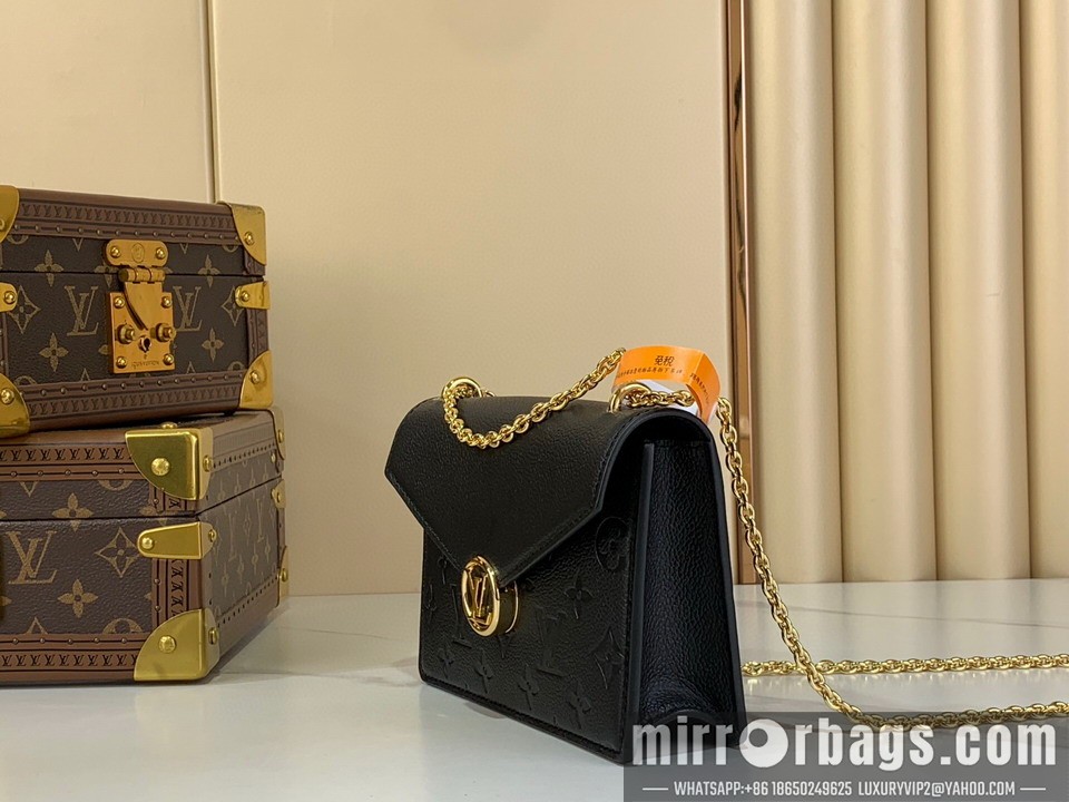 LV Bags Rosy m13569 19.5x13.5x6.5cm gf