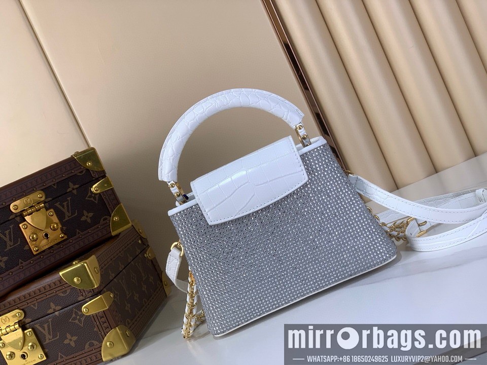LV Bags Cap M83088 12x8x22cm gf