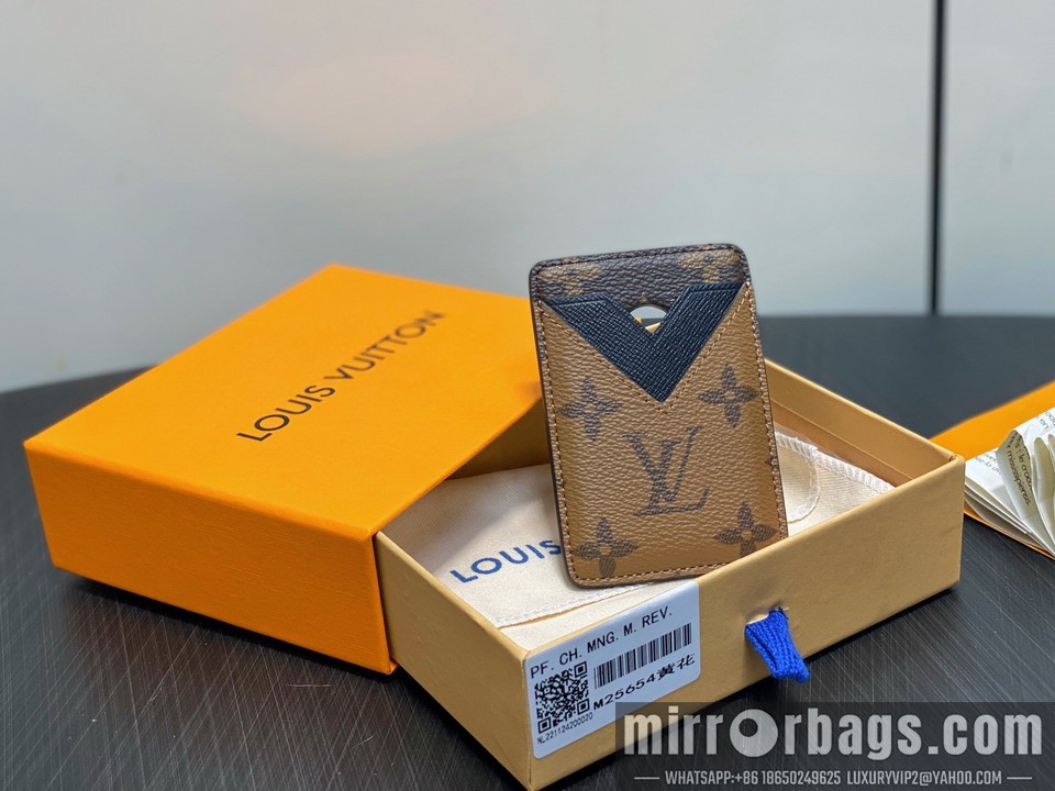 LV Bags Magnet M25654 9.5x0.5x6.5cm gf