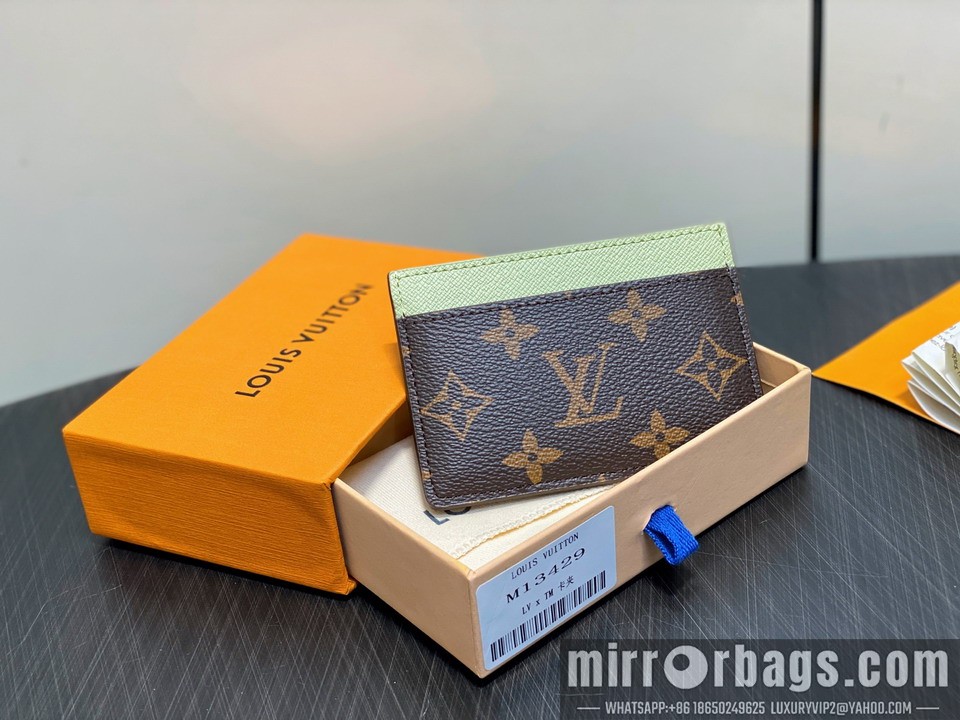 LV Bags M13429 7x0.5x11cm gf