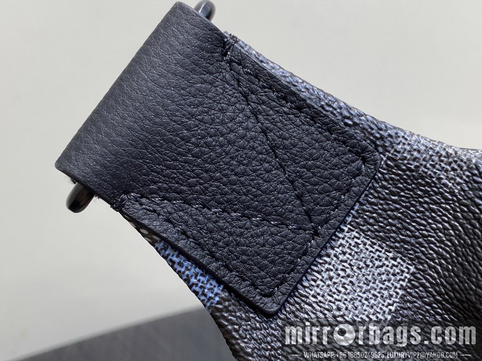 LV Bags Rush M14920 15x8x30cm gf
