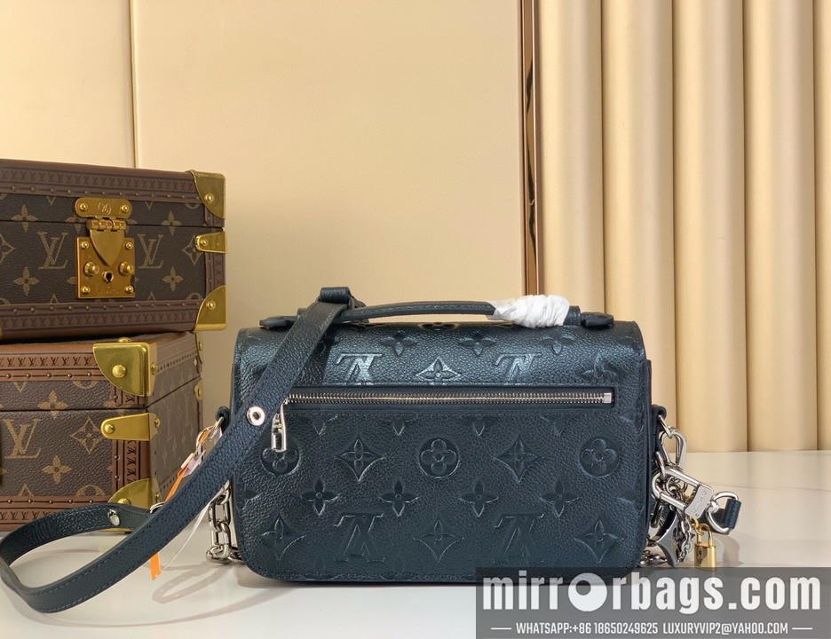 LV Bags Metis m26456 21.5x13.5x6cm gf