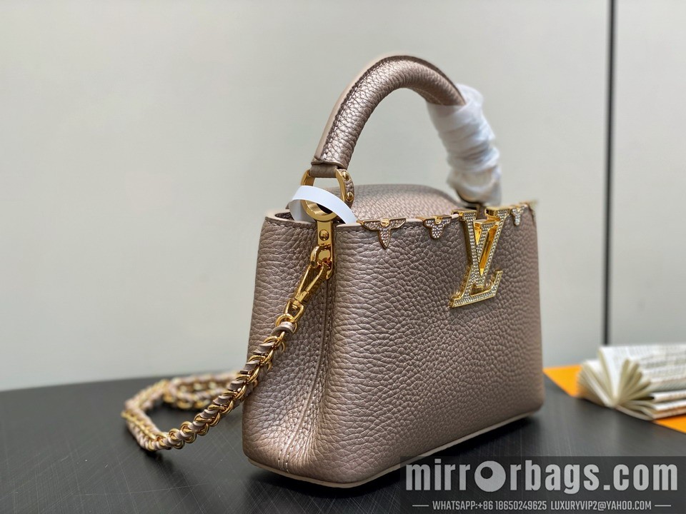 LV Bags Cap M48865 21x14x8cm gf7