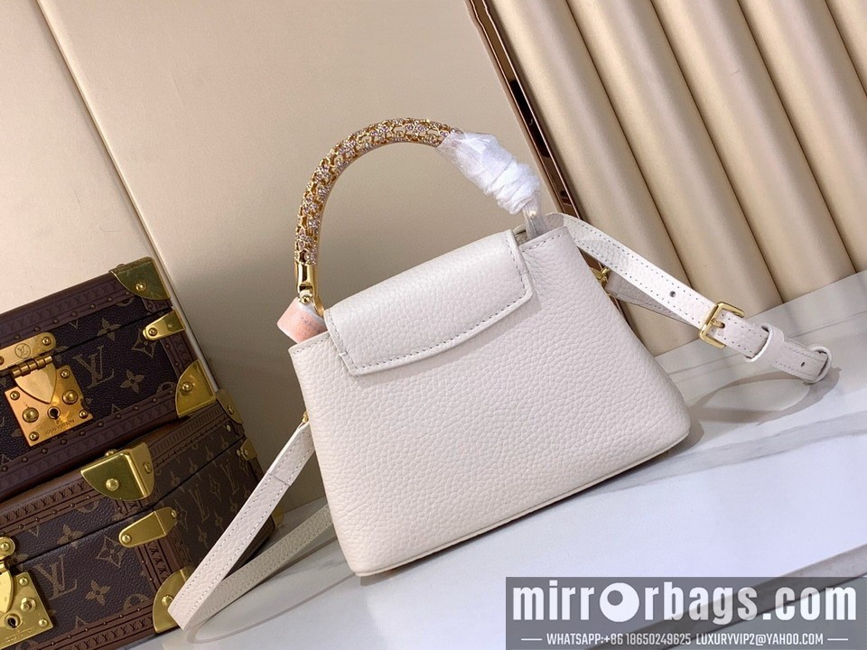 LV Bags Cap m14177 13.6x8x21cm gf