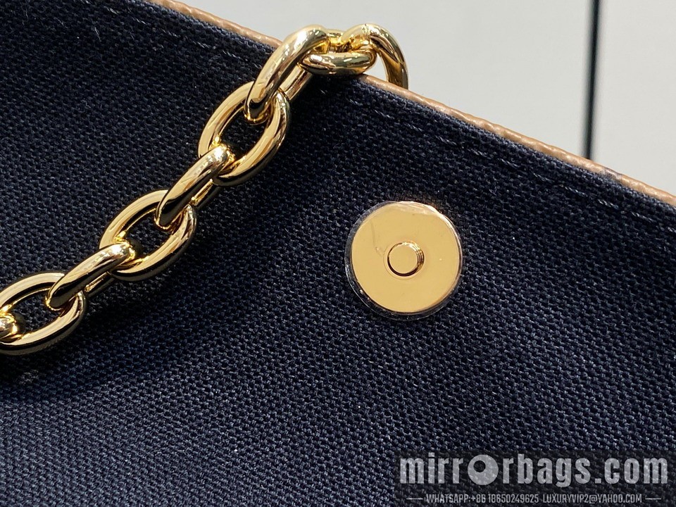 LV Bags Ivy M26587 23.5x12x4.3cm gf