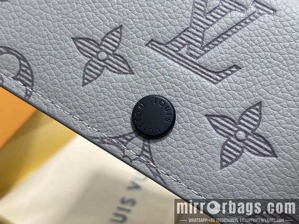 LV Bags Victor M14793 11.5x9x2.5cm gf1