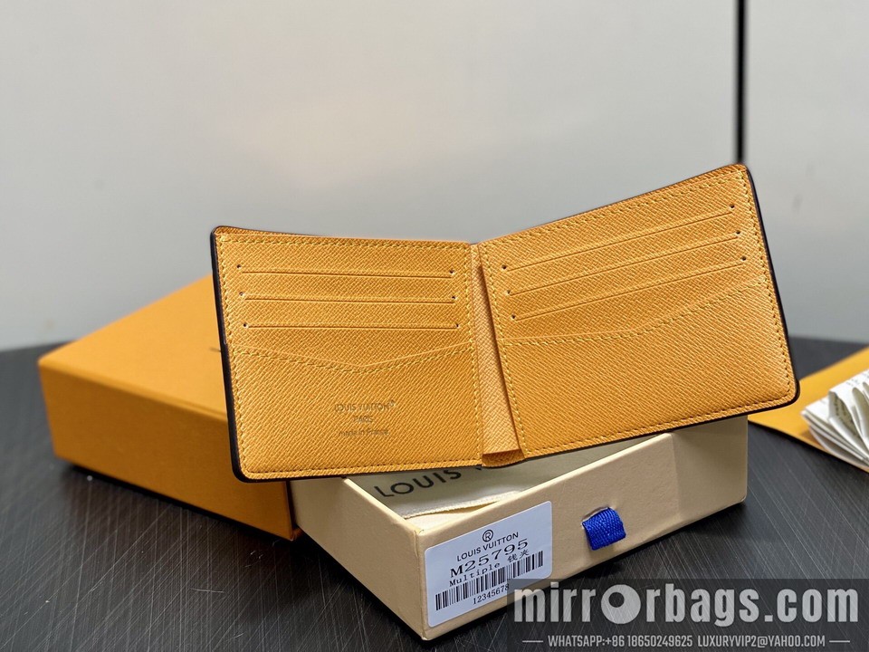 LV Bags Multiple M26795 9x1.5x11.5cm gf