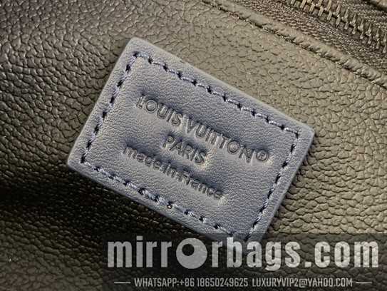 LV Bags Dopp Kit m14843 15x16.5x28cm gf