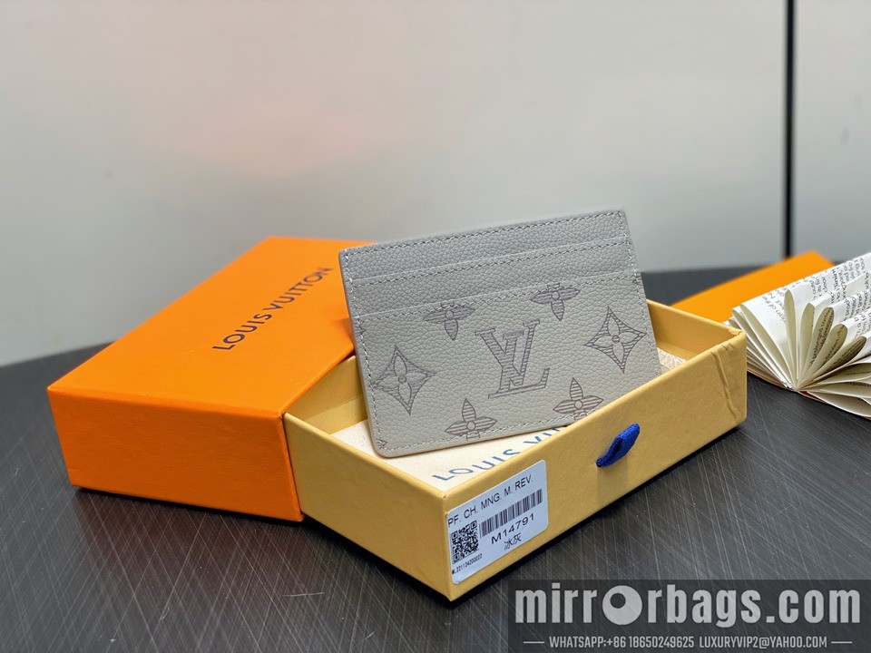 LV Bags Double M14791 11x7x1.5cm gf