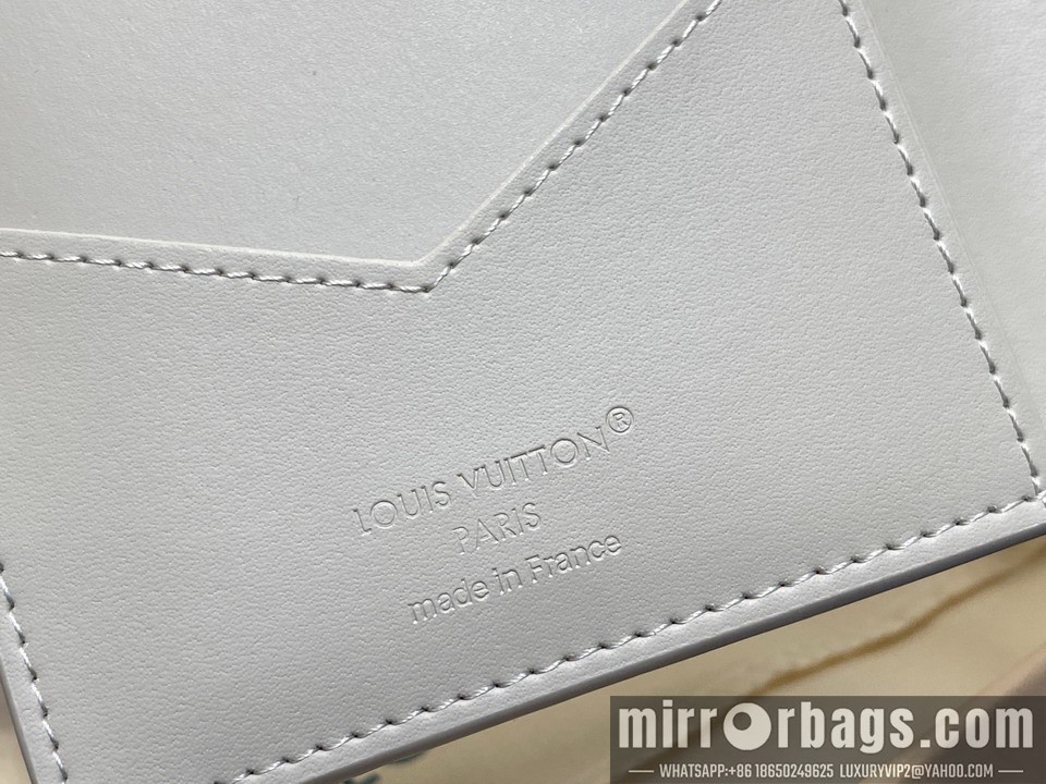 LV Bags M14798 10x14x2.5cm gf