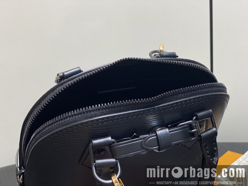 LV Bags Alma K00015 15x19.5x10cm gf