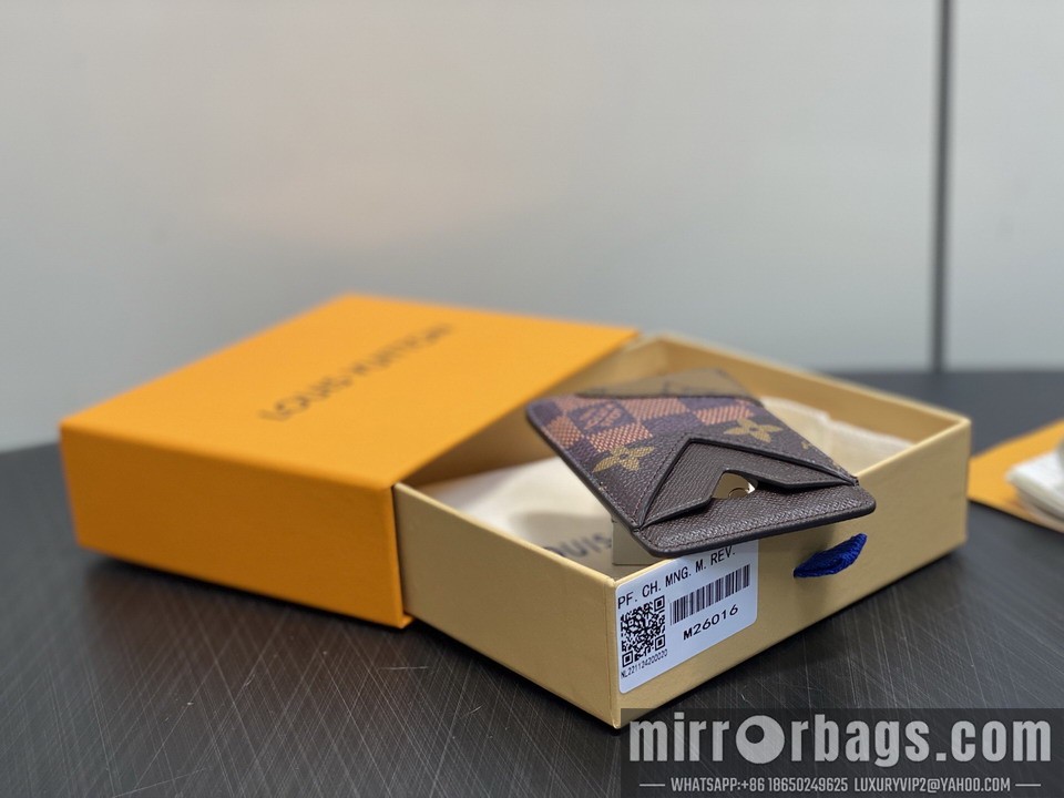 LV Bags Magnet M26016 9.5x0.5x6.5cm gf
