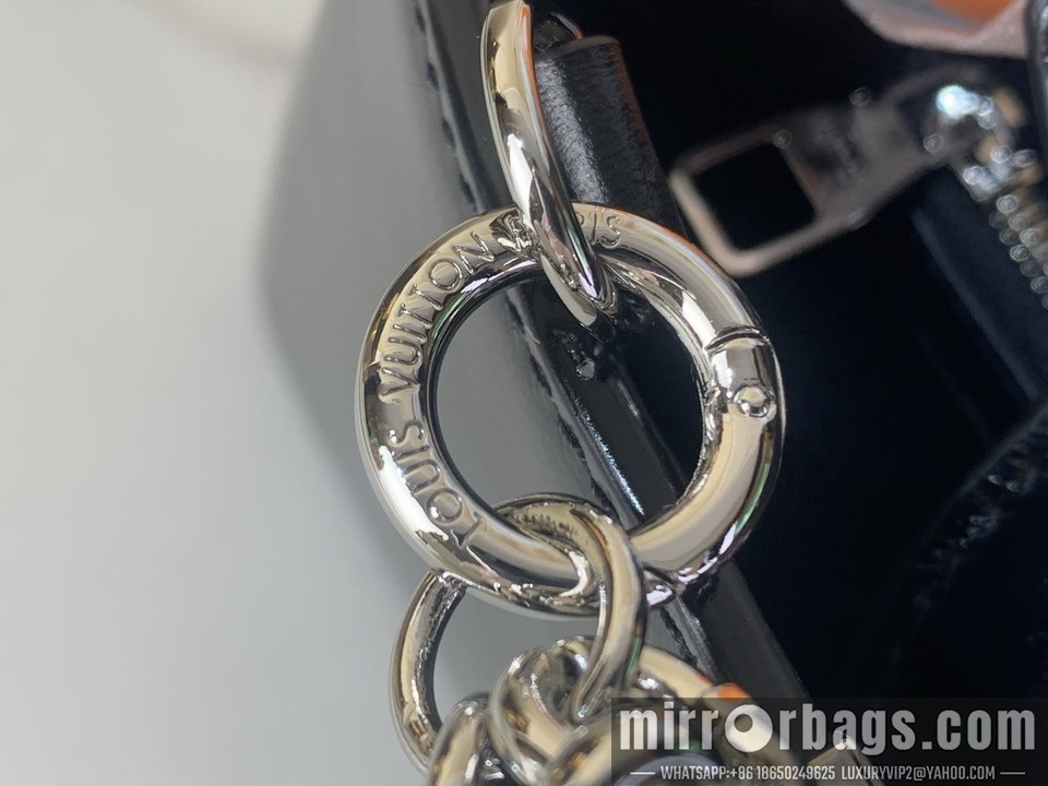LV Bags Cap m25492 14x8x21cm gf