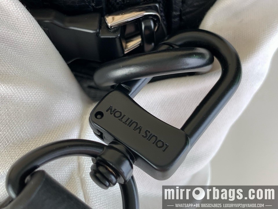 LV Bags Trocadero M26737 13x6.5x20cm gf