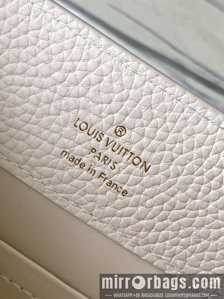 LV Bags Cap M25611 27x17.3x9cm gf