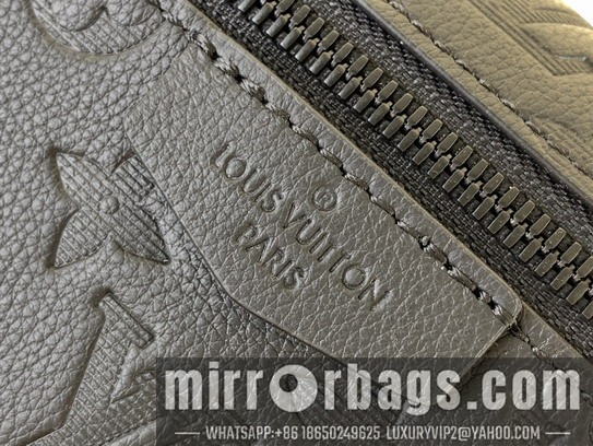 LV Bags Messenger M14874 26.6x17x11cm gf