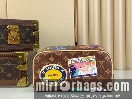 LV Bags Compartments M14744 24x13x13cm gf