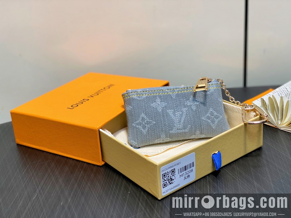 LV Bags M13208 12x7x1.5cm gf1