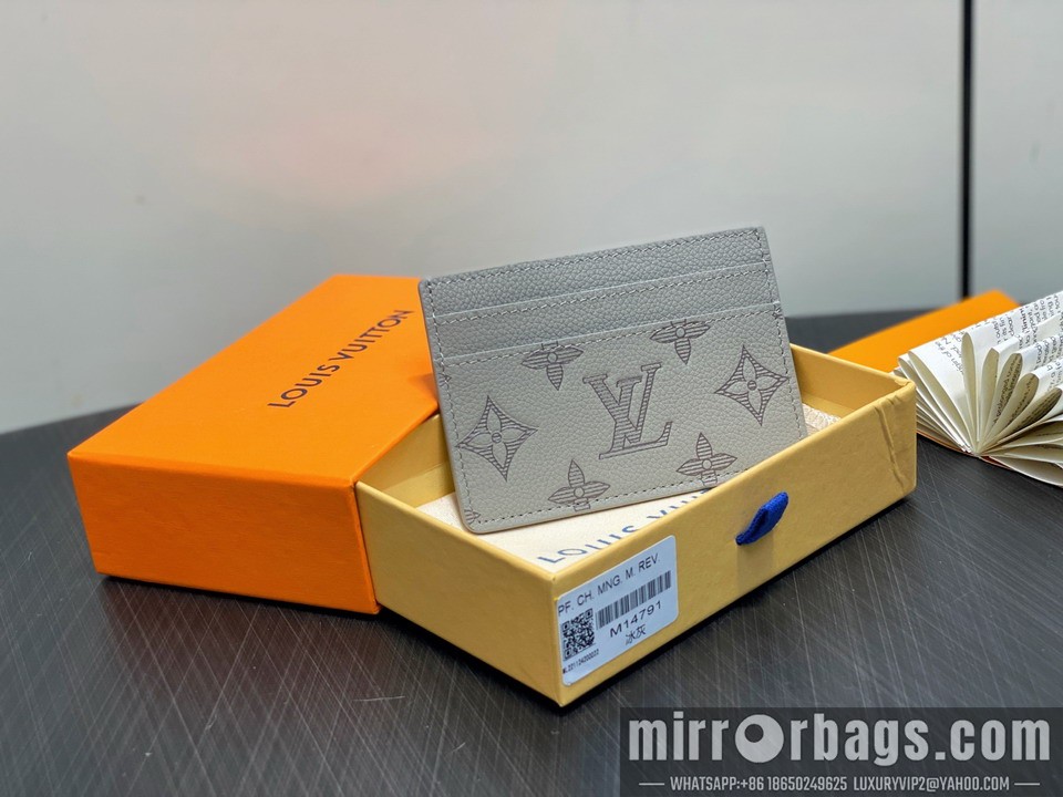 LV Bags Double M14791 11x7x1.5cm gf