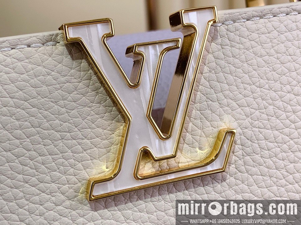 LV Bags Cap m15117 27x17.3x9cm gf