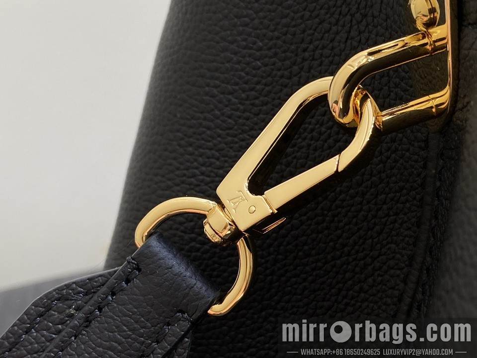 LV Bags Cap M14370 33x24x12cm gf