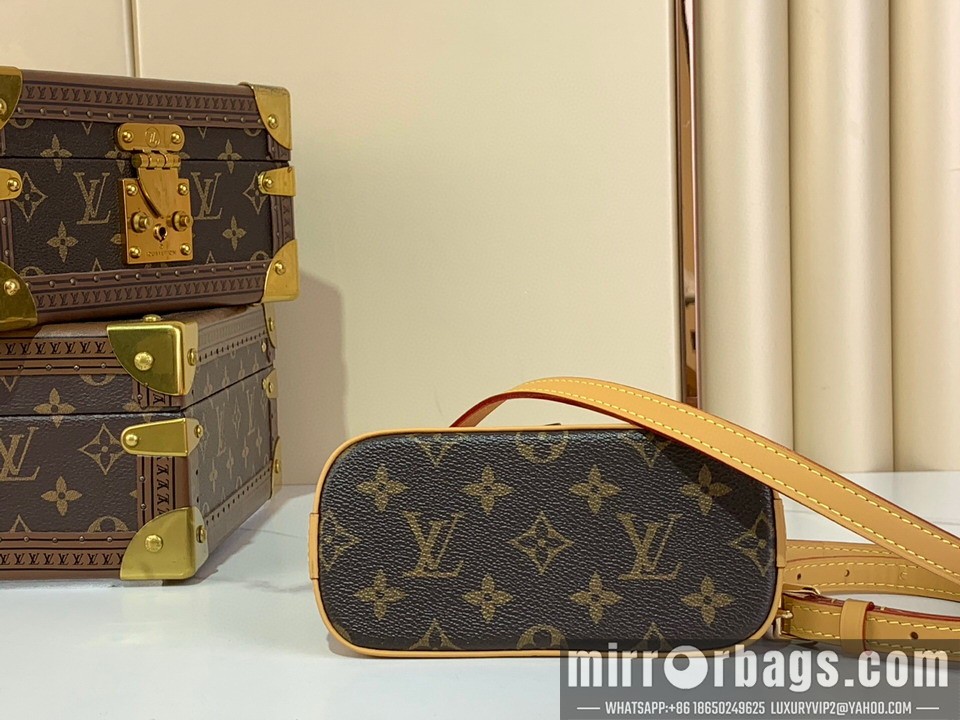 LV Bags Alma m12199 12x8x18cm gf