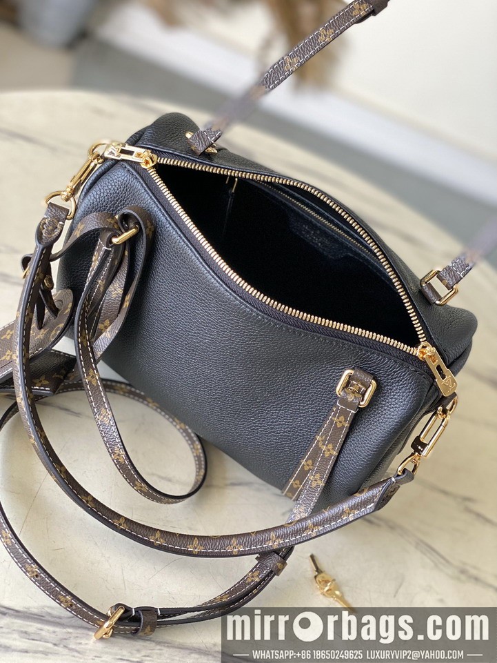 LV Bags M13667 25x15x18cm gf2
