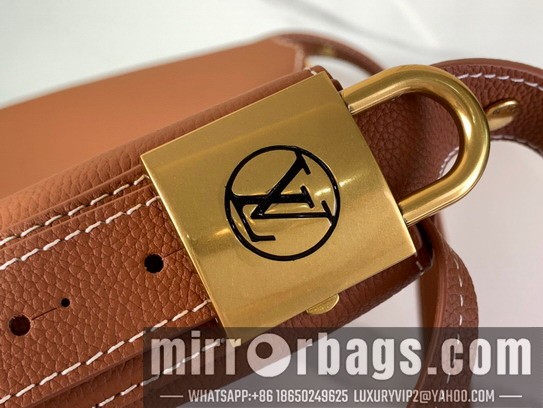 LV Bags Low Key m14642 26x5x32cm gf