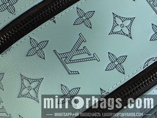 LV Bags Dopp Kit m14843 15x16.5x28cm gf1