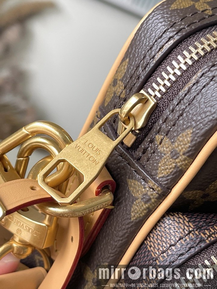 LV Bags Nil M26068 17.5x11x25cm gf