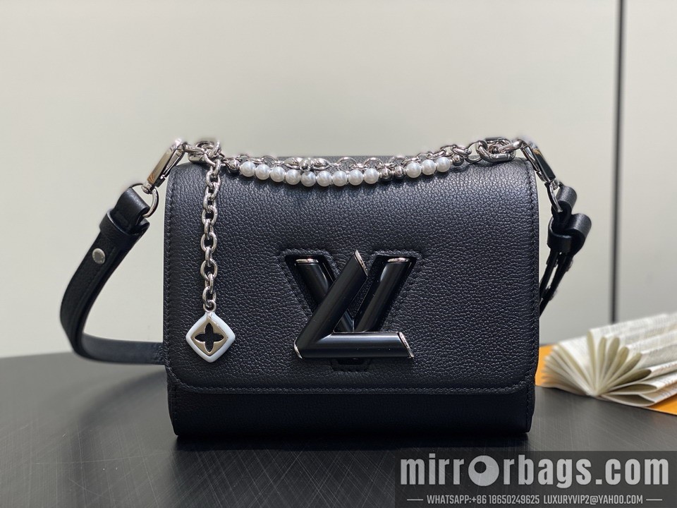 LV Bags Twist M14636 15x7x19cm gf