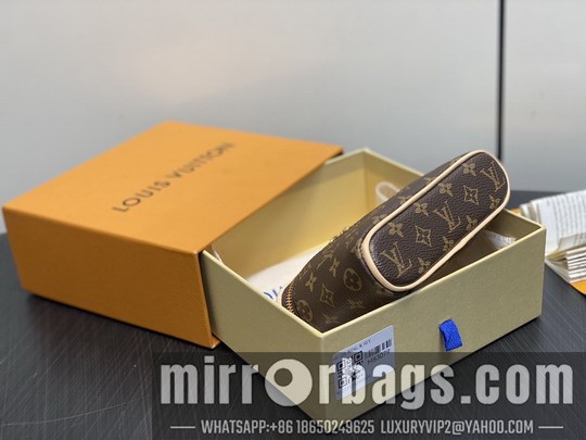 LV Bags Beauty M83079 11.5x3.5x13.5cm gf