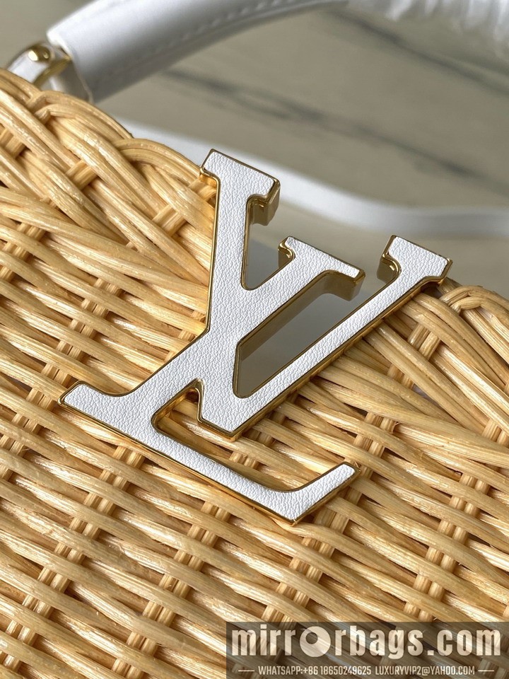 LV Bags Cap M26004 21x14x8cm gf