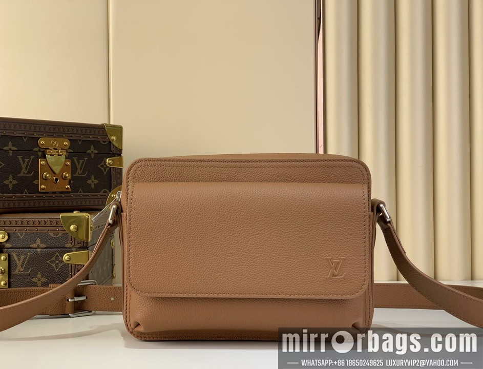 LV Bags Boarding m25981 18x9x24cm gf