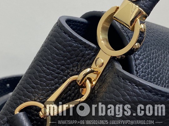 LV Bags Cap M14976 21x14x8cm gf