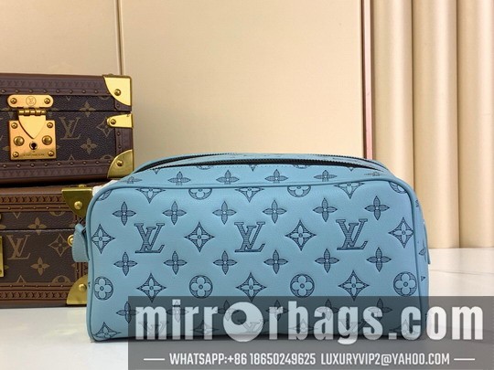 LV Bags Dopp Kit m14843 15x16.5x28cm gf1