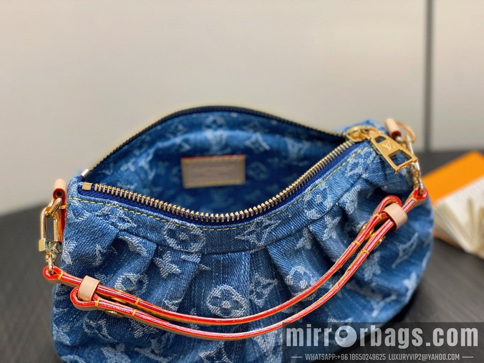 LV Bags Valley M13571 15x7x21cm gf