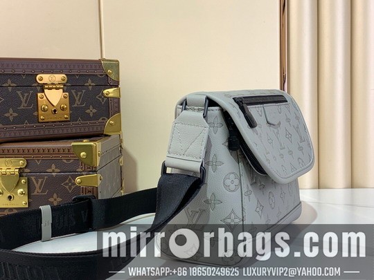 LV Bags Pulse M14912 17x11x26.6cm gf