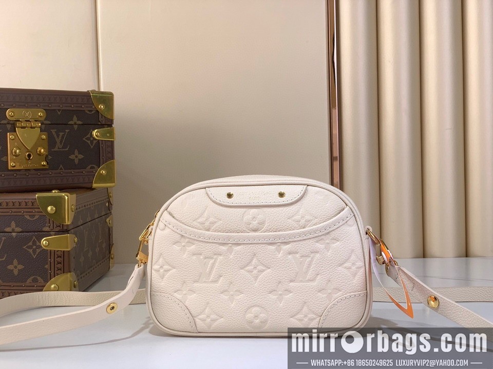 LV Bags Tiny m26509 13x6x19cm gf