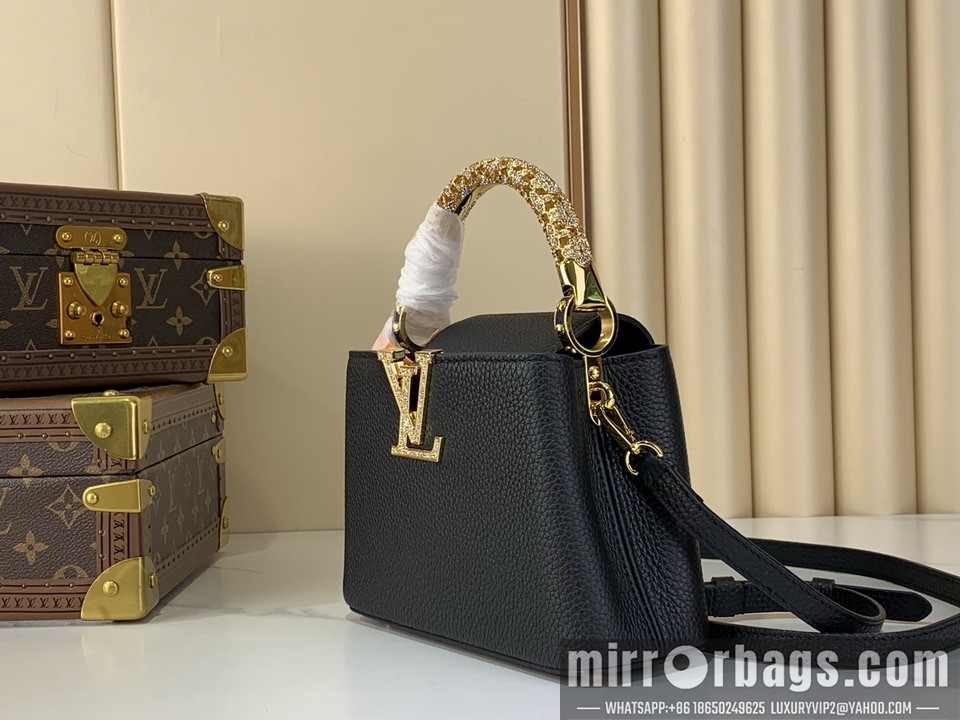 LV Bags Cap m14177 13.6x8x21cm gf1
