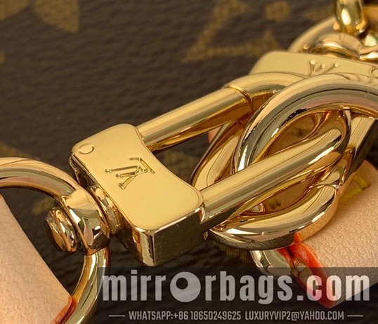 LV Bags Bumbag M13449 17x12x9.5cm gf