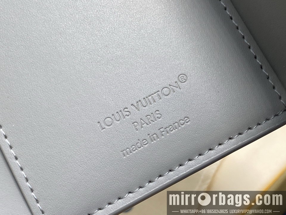 LV Bags Victor M14793 11.5x9x2.5cm gf1